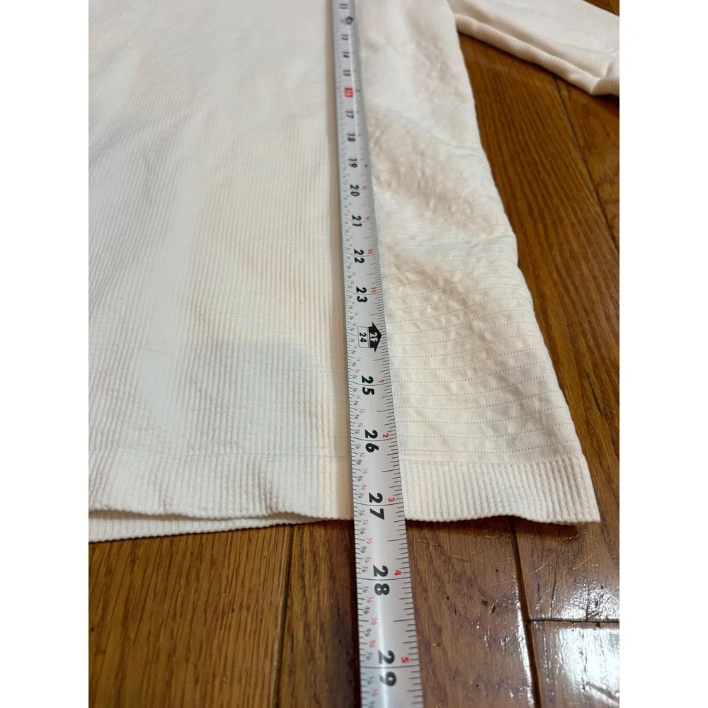 Athleta White Seamless Turtleneck Long‎ Sleeve Thumbhole Top Small Portugal